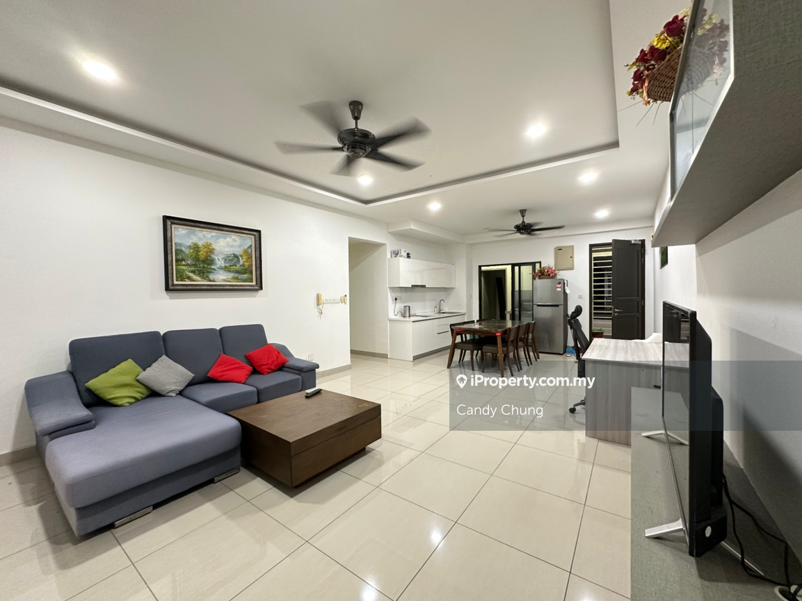 Big Size Corner Unit with 3 Parking Lots