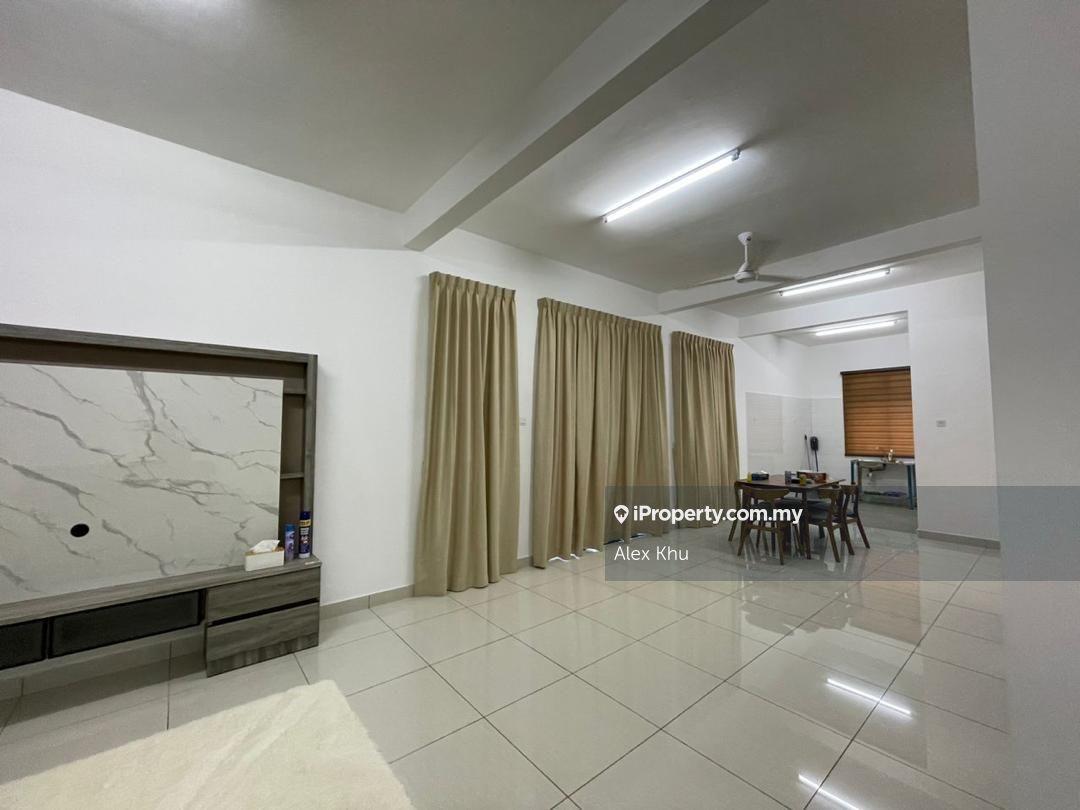 Bandar Cemerlang Ulu Tiram 2 Storey Cluster House For Rent