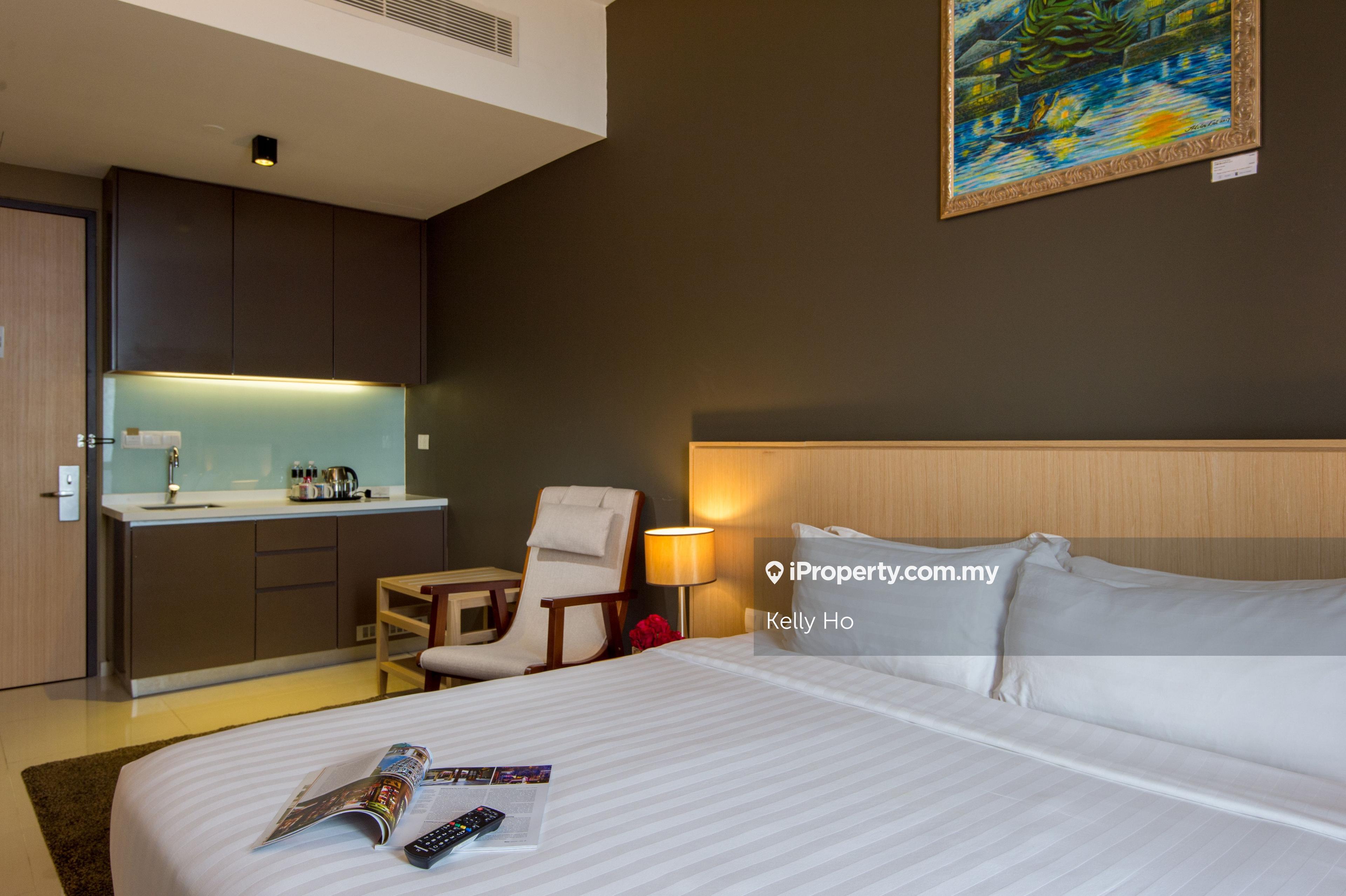 Fully Furnished Unit with Bathtub at The Pines Hotel, Melaka