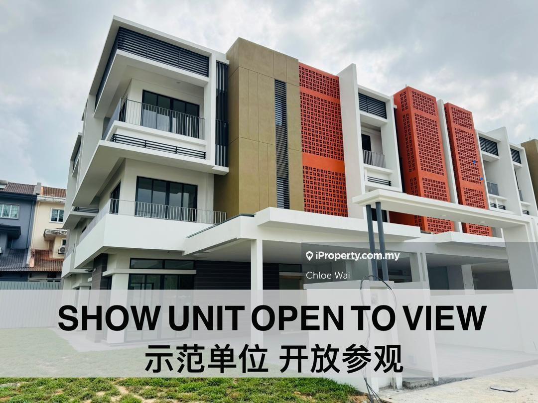 3 Storey House @ Vila Setara Happy Garden