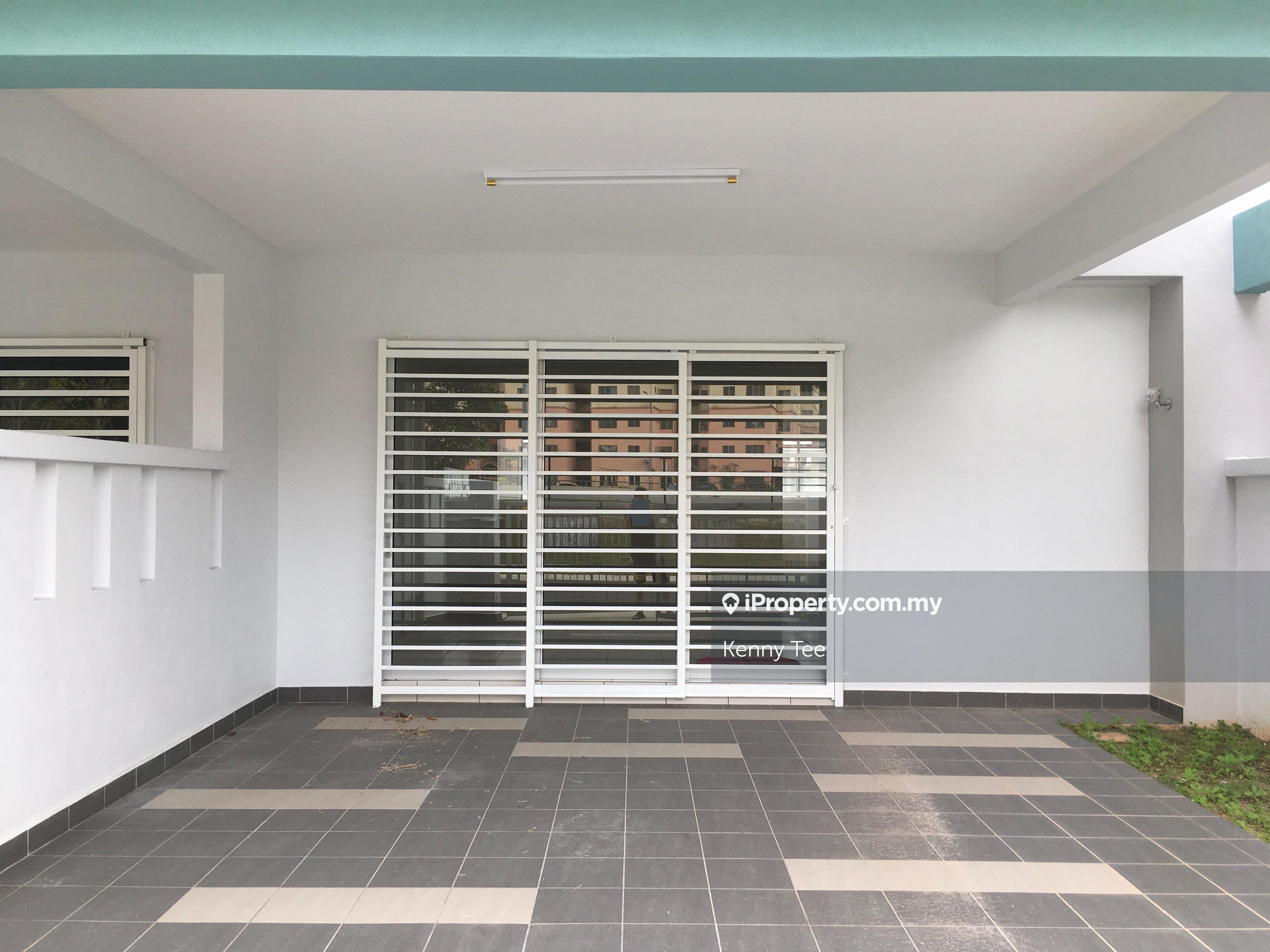 Flexi seremban 2 terraced house for rent