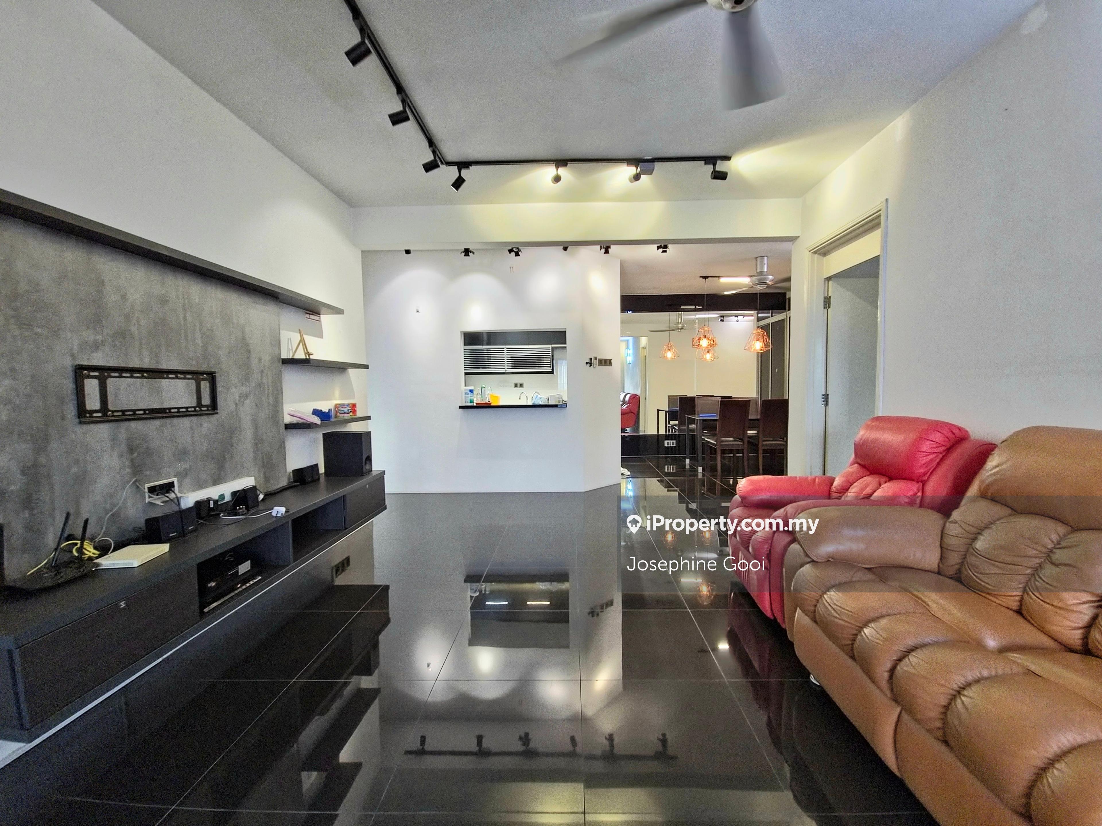 Nicely renovated and well kept.
