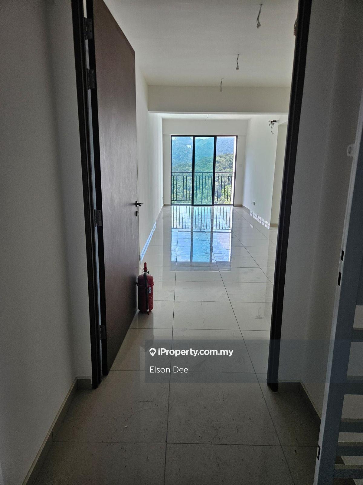 Treeo Tree O @ Sungai Ara Bayan Lepas High Floor Hillview for Sale !