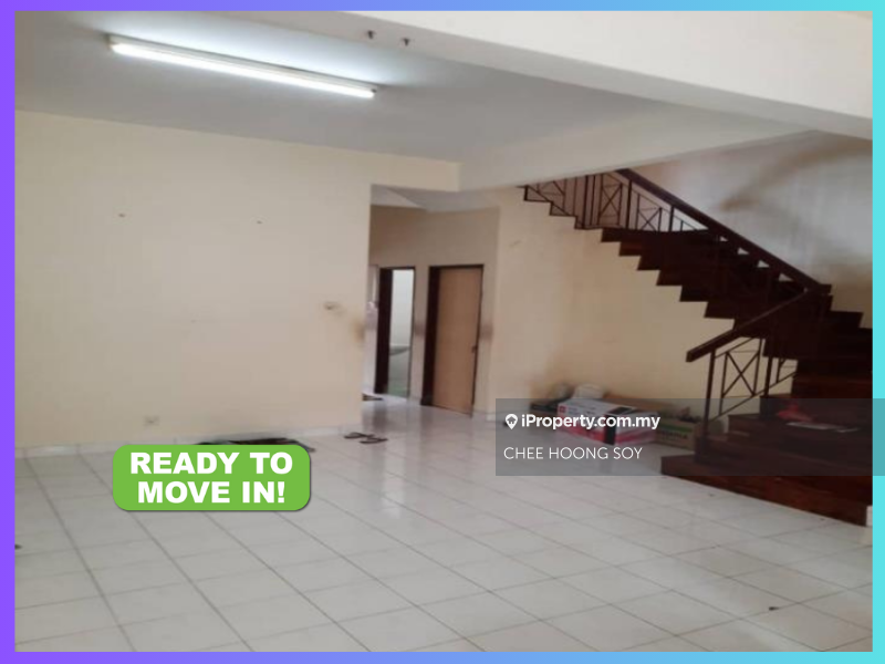 Spacious 2-Storey Terrace House Facing Garden Suit For Family