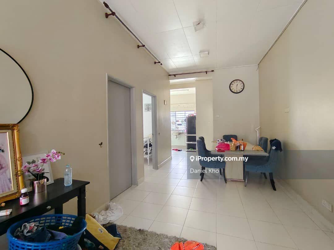 Affordable 4-Bedroom Home @ Bandar Putera 2