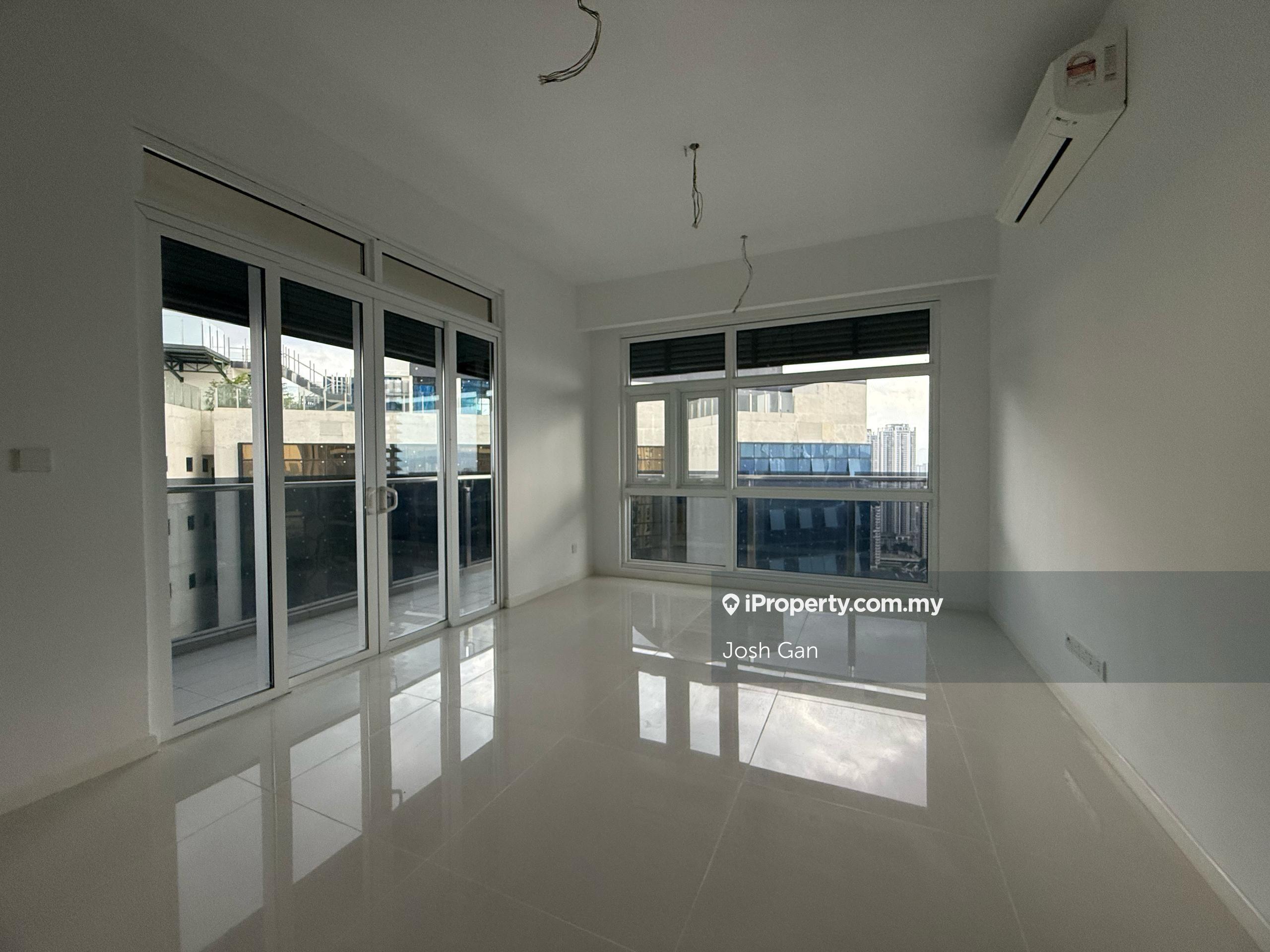 Met 1 Residences unit Fire Sale Now!!