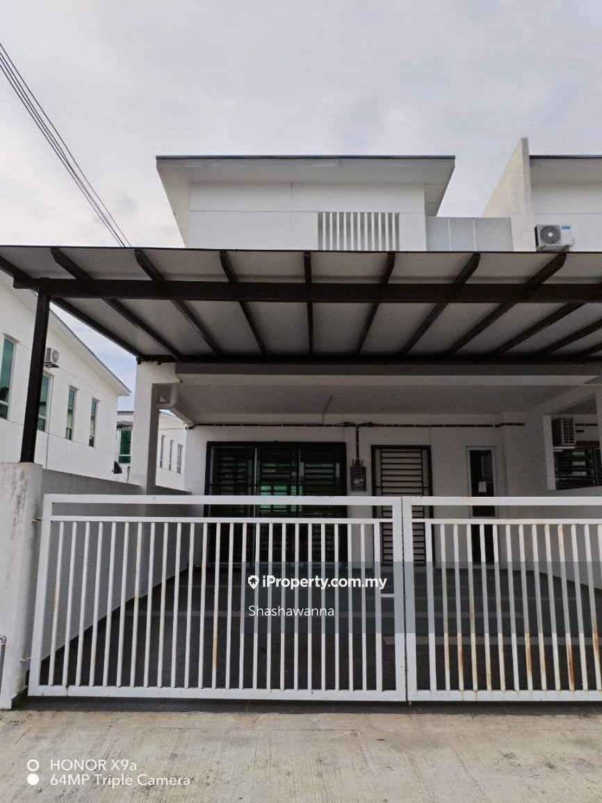 Rumah Dua Tingkat End Lot