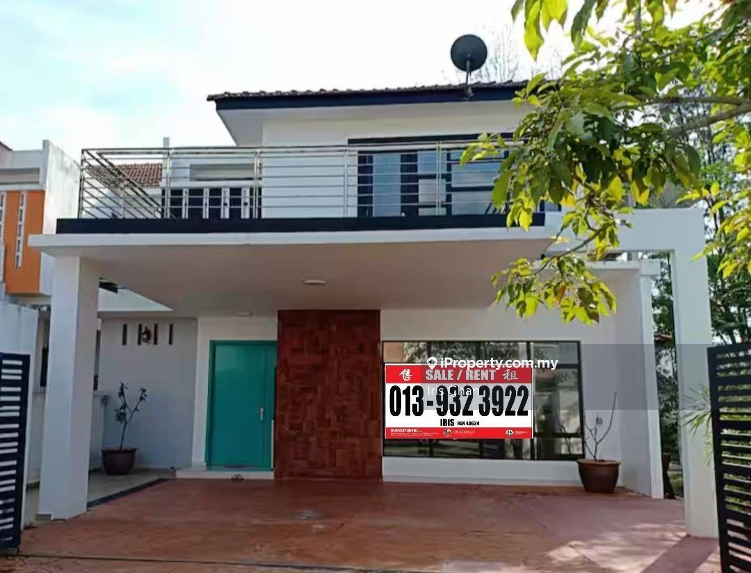 Lake View Luxury Double Storey Semi D