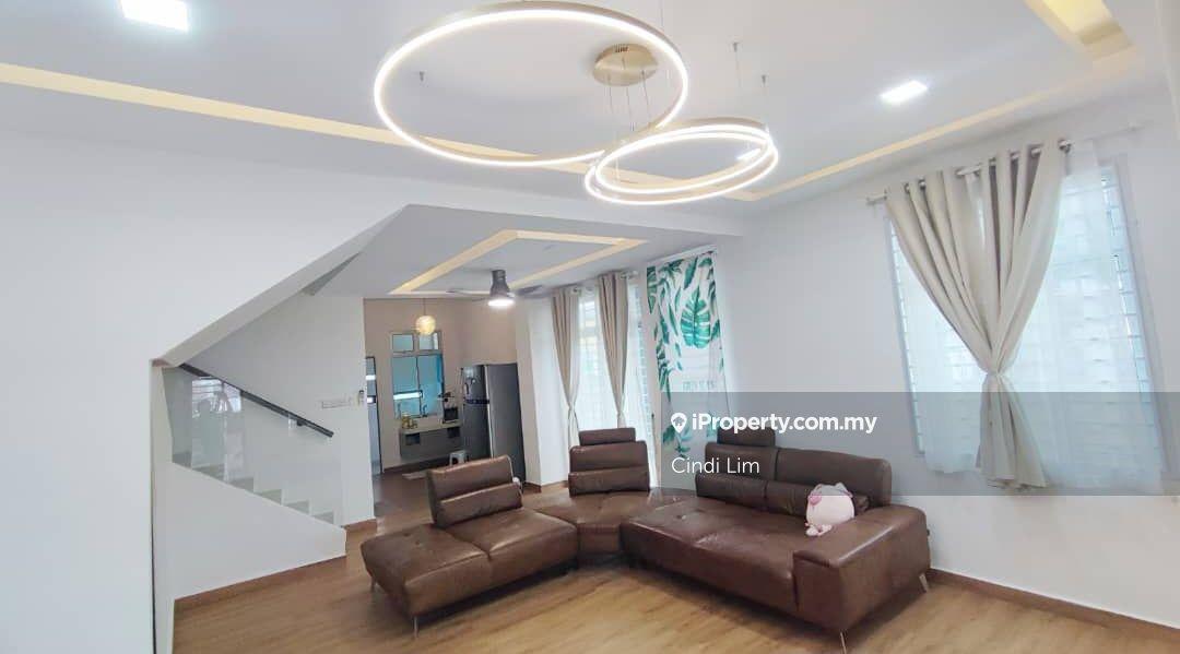 Taman pulai mutiara 2 storey corner terrace house 