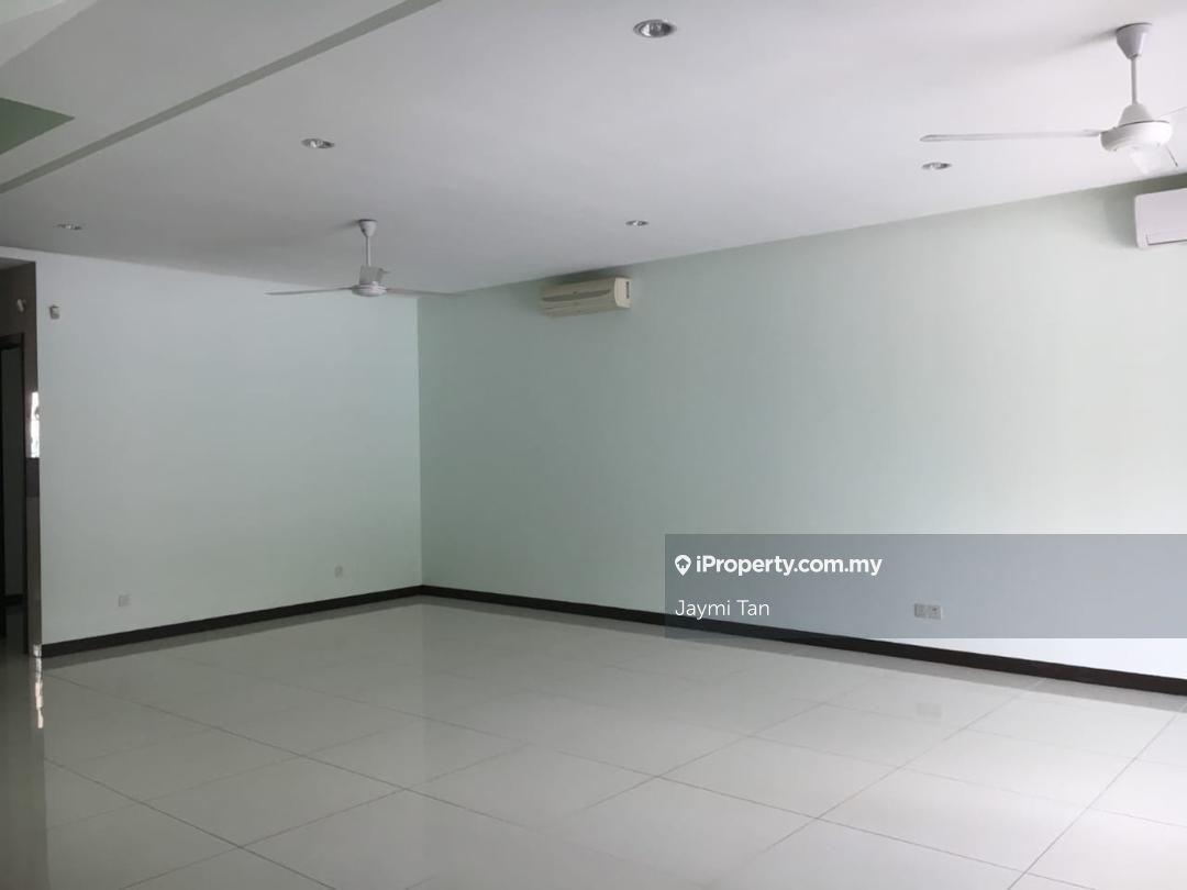 Super cheap good condition 2sty terrace house at Puchong for sale 