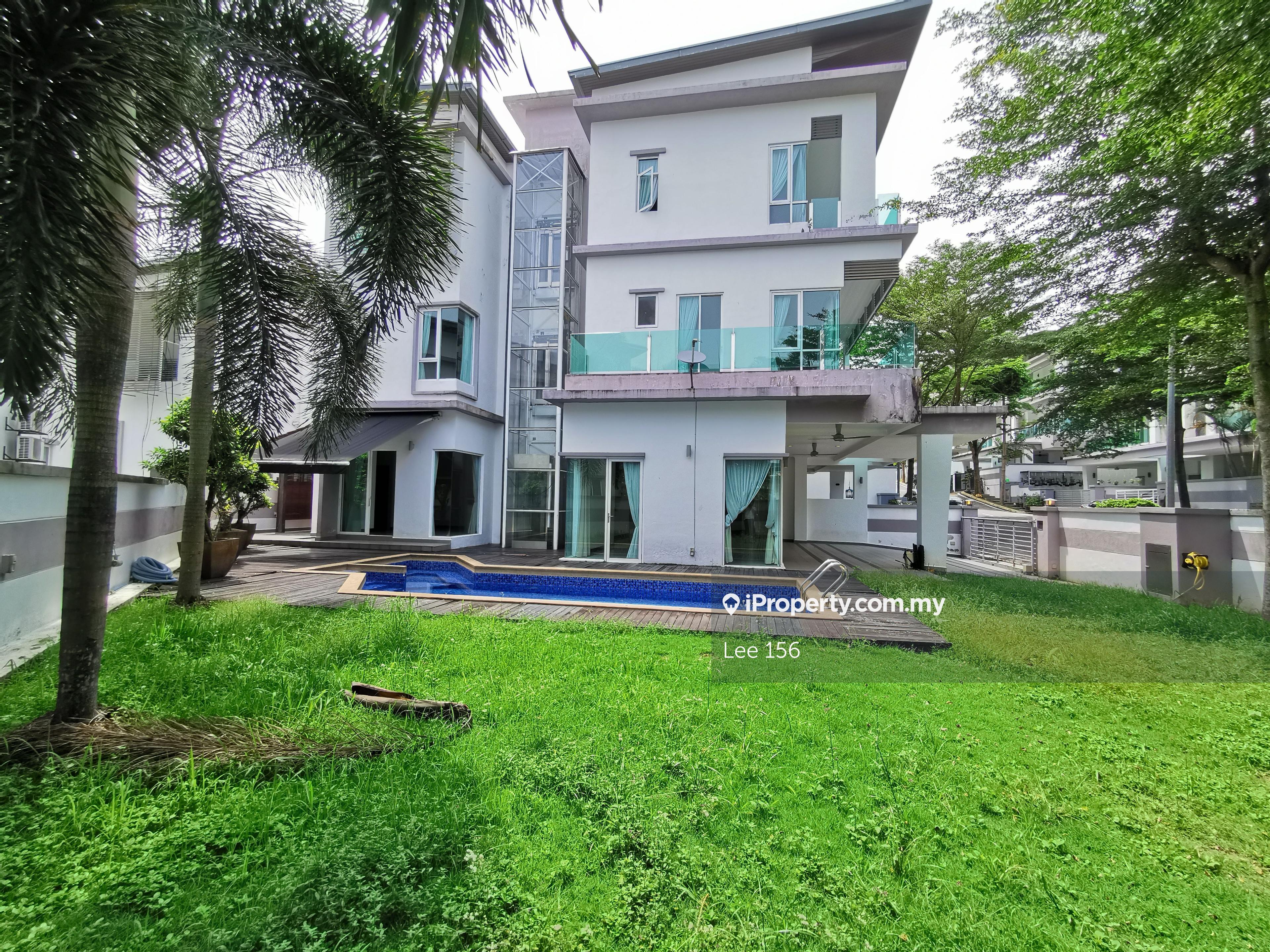 Big Land Semi-D with individual Pool & passenger Lift for Sale