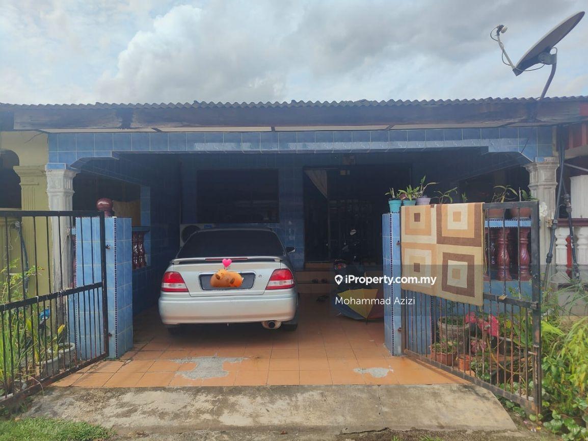 Teres setingkat seri mahkota aman batu 11