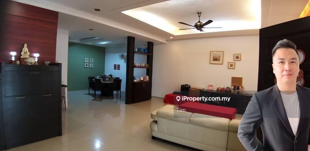Fully Renovated Double Storey House in Town. Welcome to view & Discuss