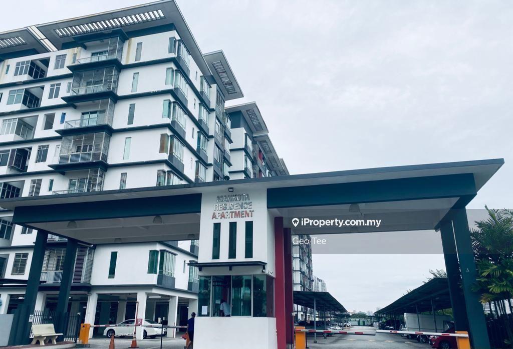 Mahkota Residence Apartment 3 Bedrooms for sale