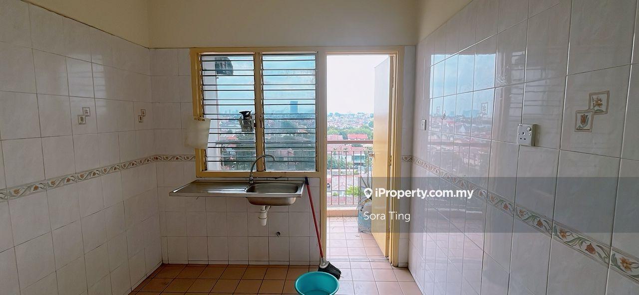 Kelana Impian Apartment at Kelana Jaya Sungai Way Corner Lot Best View