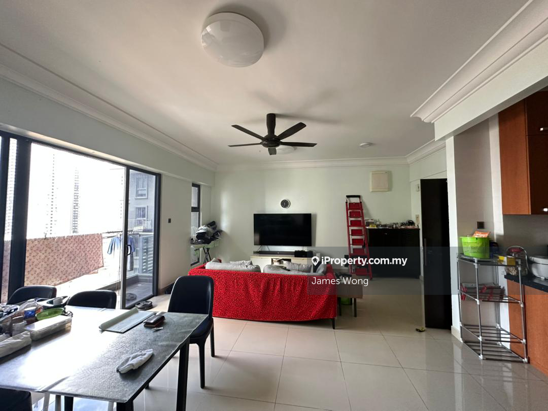 V Summer Place Condominium For Sale 1.08mil