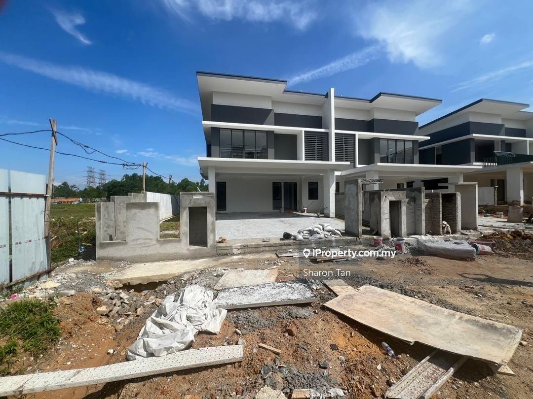 2 mins to Aeon S2 and Tesco, nearby highway New Semid Project