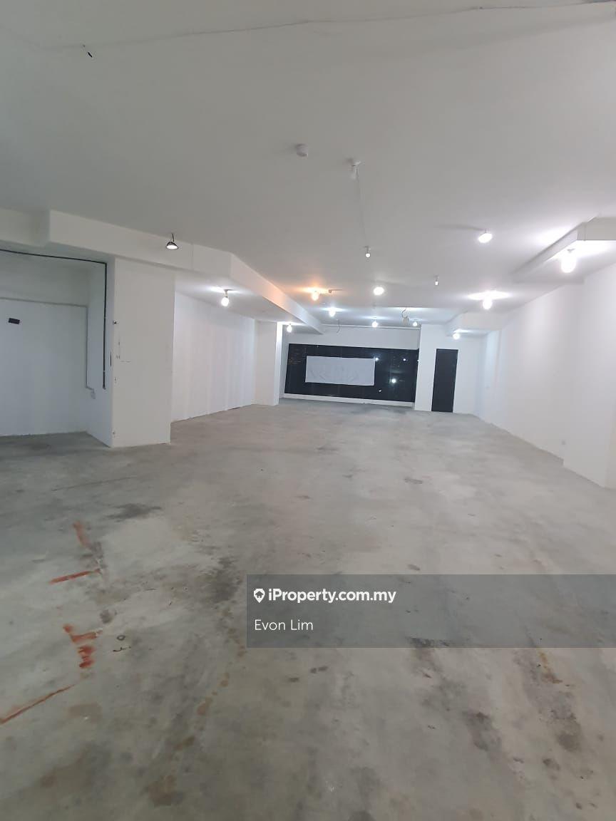 KL Traders Square Corner Unit Rent