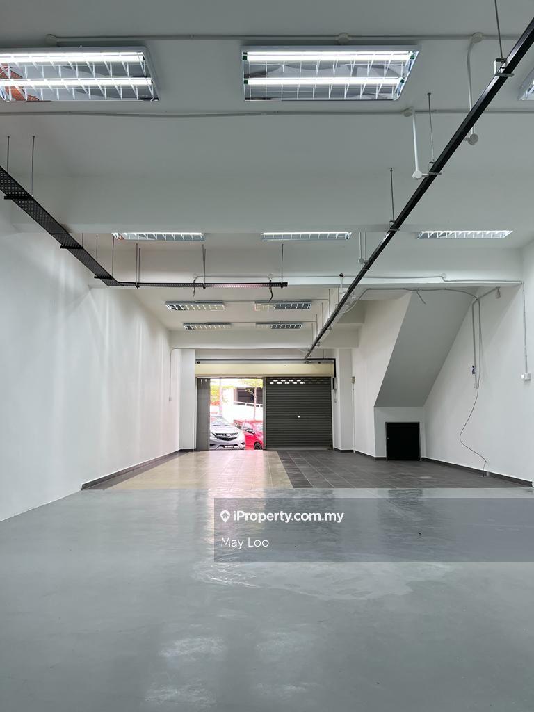 3 Sty Shoplot for Sale at usj21