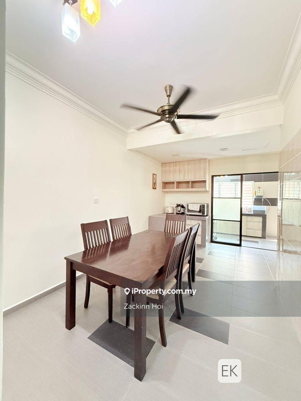 Partially Furnished & Renovated 2 Sty Jejawi @ Bandar Botanic Klang