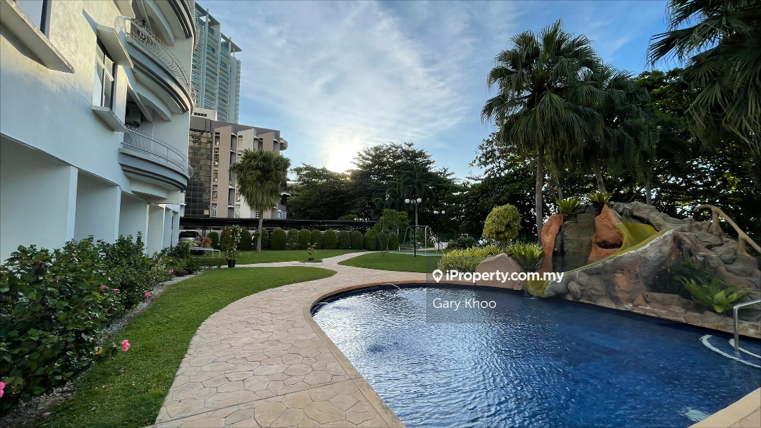 Beach Front Villa Ria Condo Near Dalat Tanjung Bungah For Rent