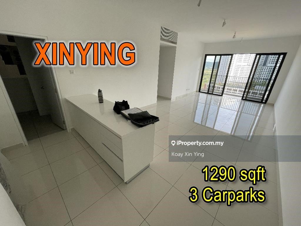 4 bedrooms unit, 1290 sqft with 3 Carparks !!
