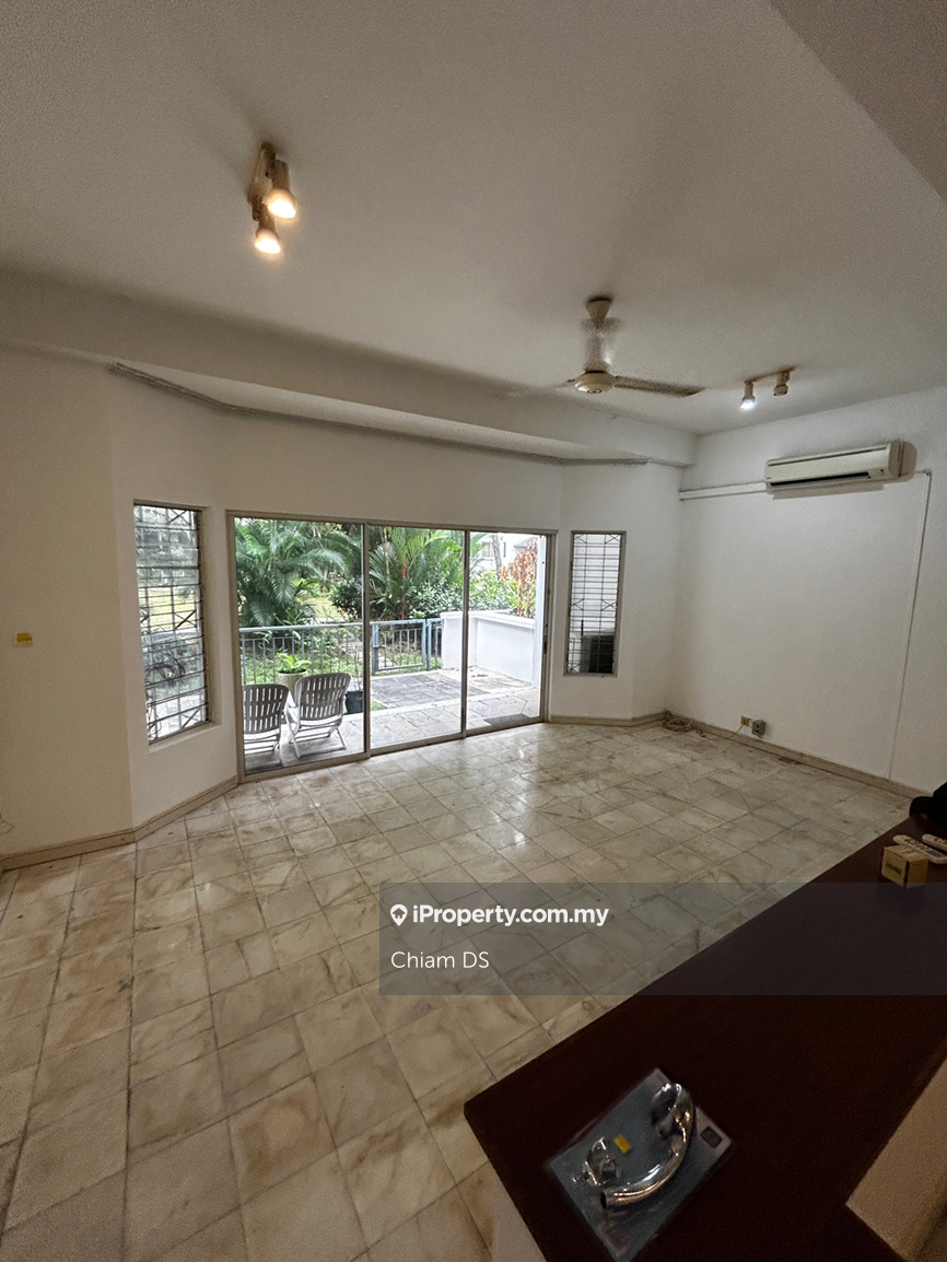 3 storey Villa in a gated and guarded condo