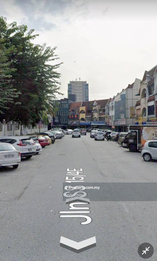 Freehold 3 Storey Shop