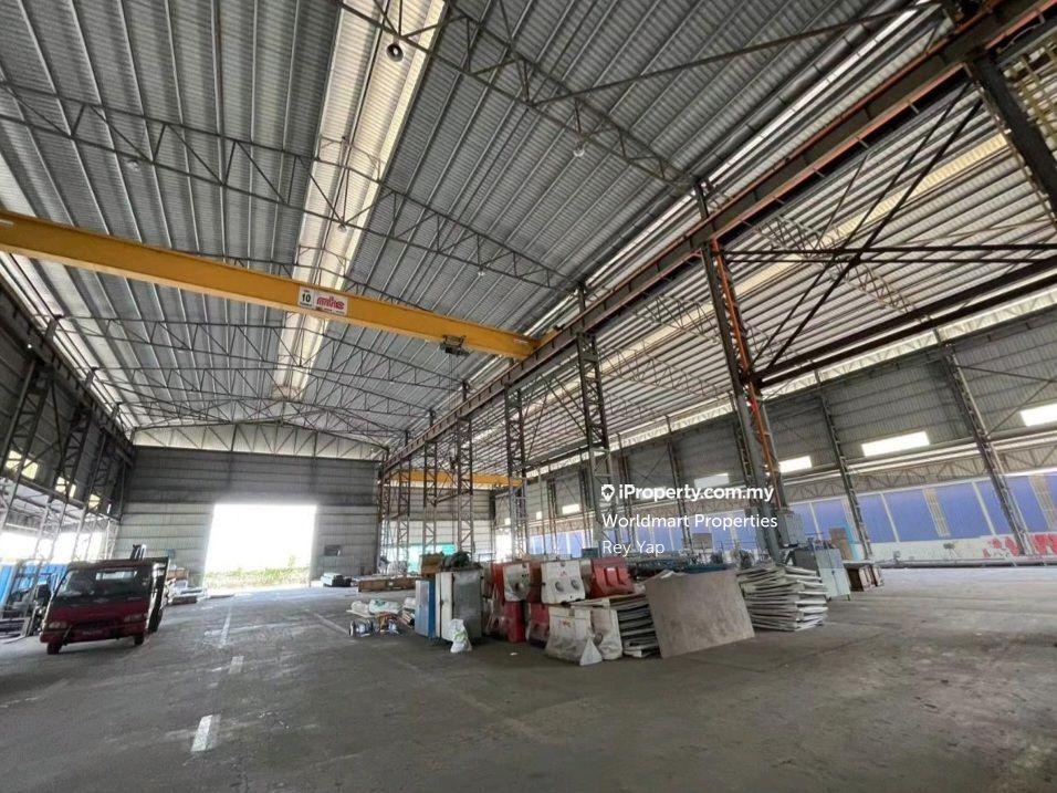 Detached factory for Sale