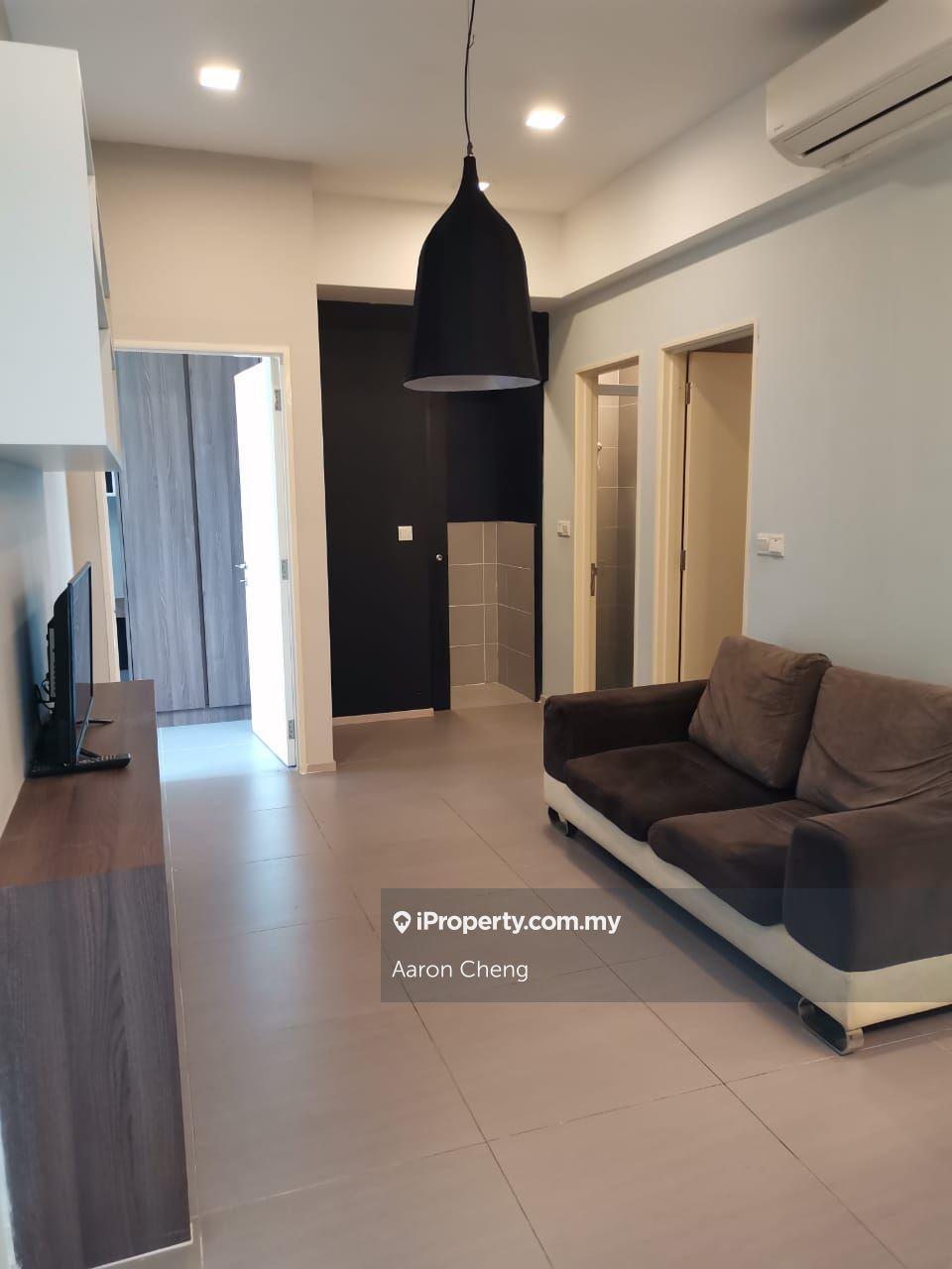 Garden Plaza 2 room Unit available to rent now!!
