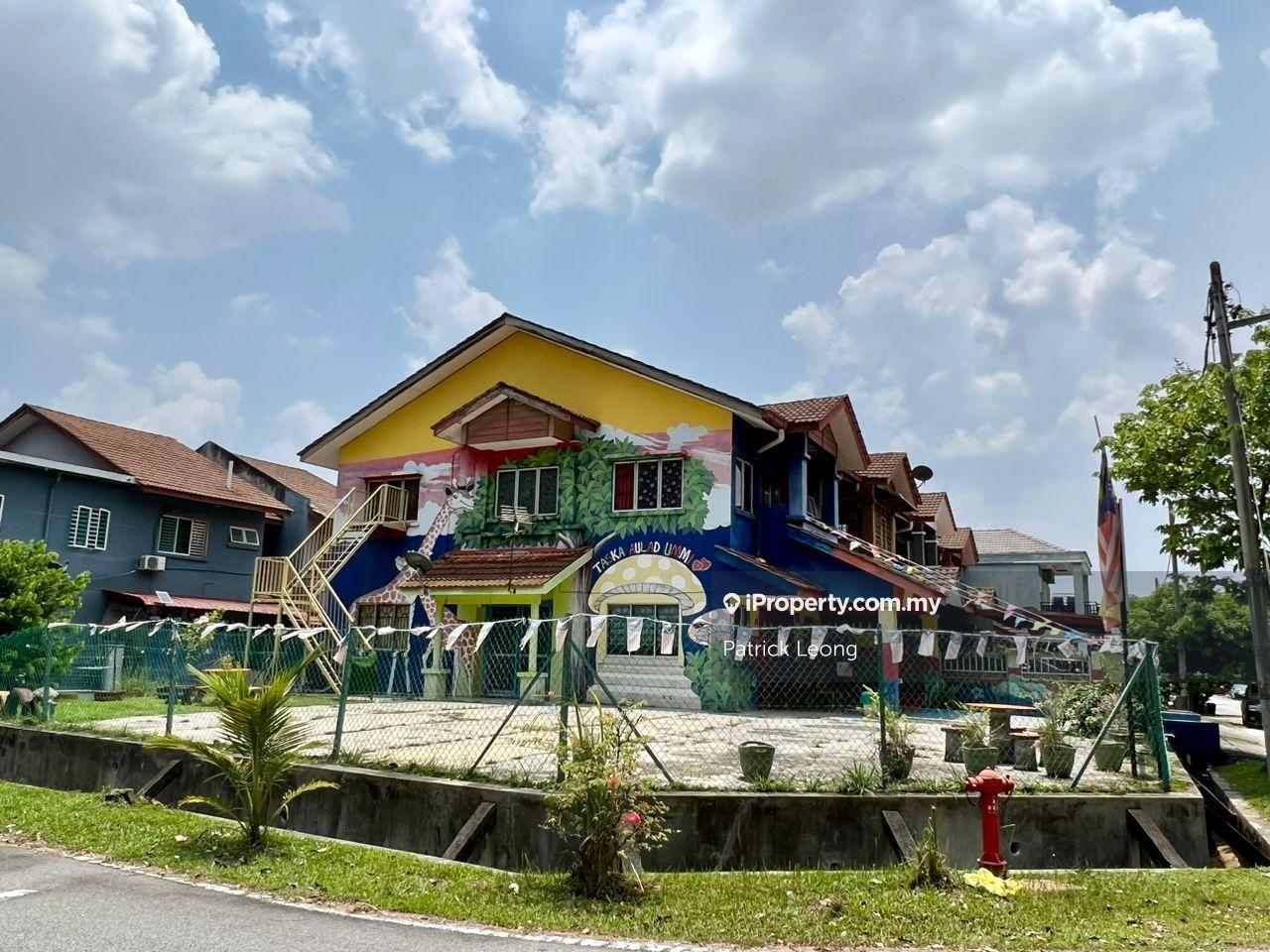 Corner 2 Storey Terrace House, Desa Coalfield Dc 1, Sungai Buloh