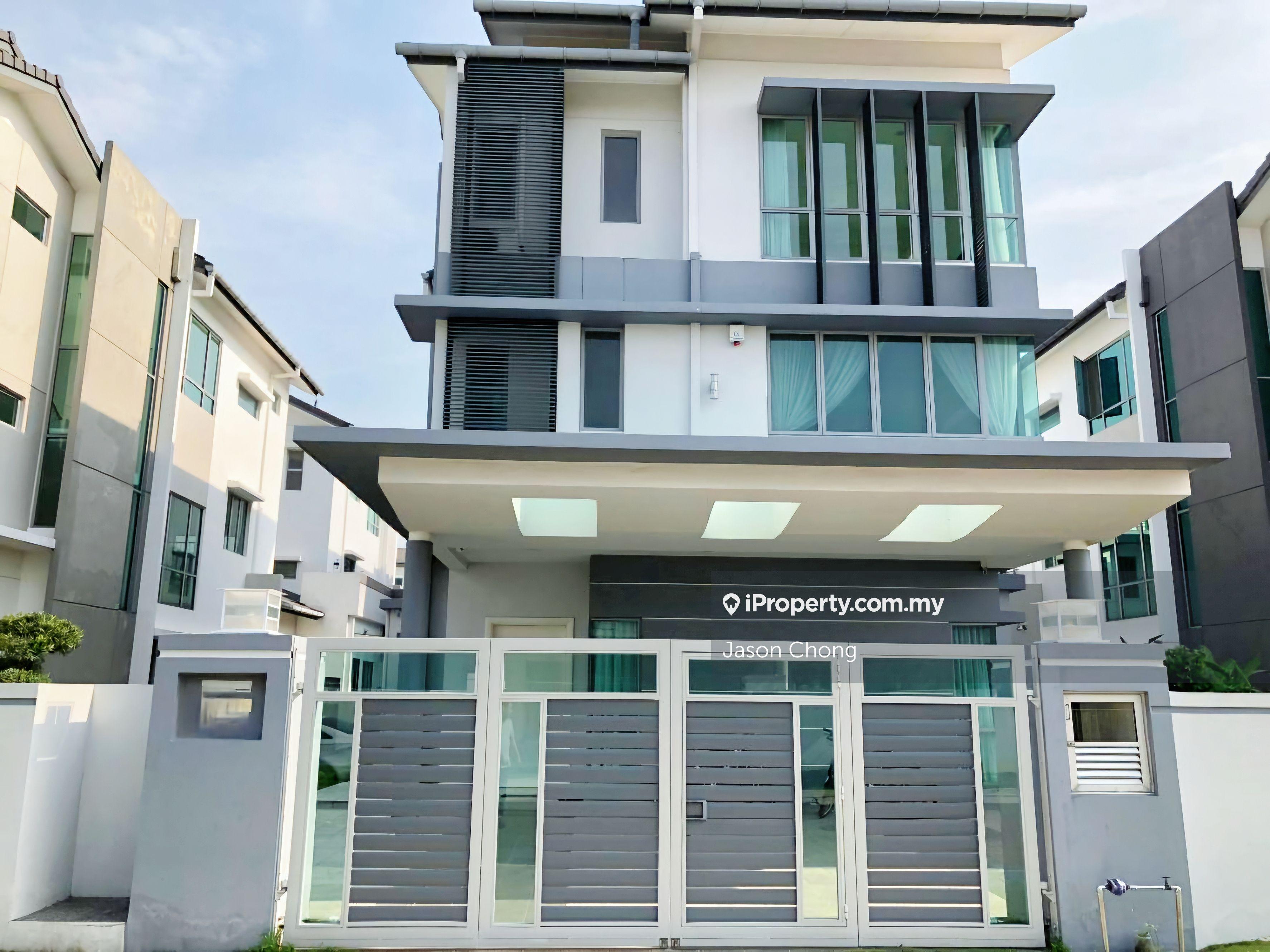 3 Storey Fully Furnished Bungalow @ Ambang Botanic 2, Ready To Move In