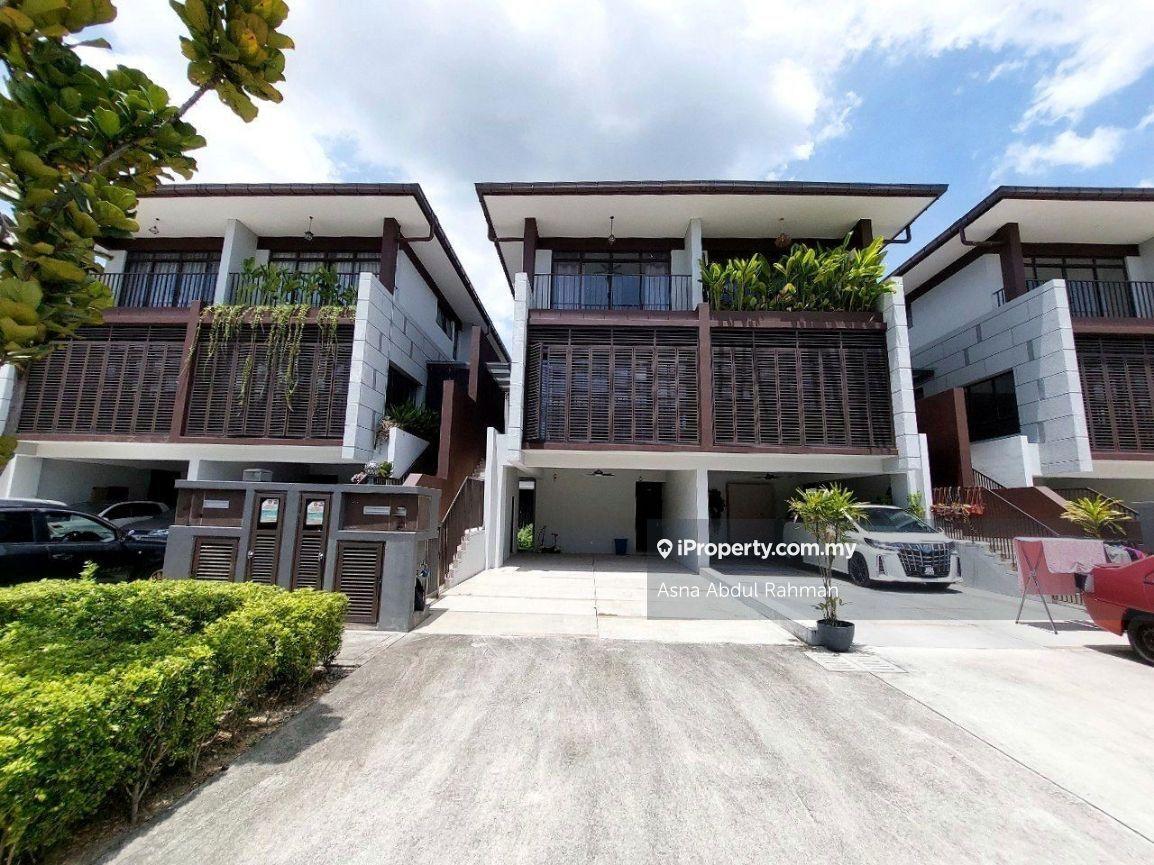 Nice Cosy Partially Furnish Unit at The Mulia Residences, Cyberjaya