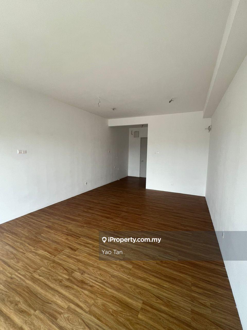 Middle Floor Brand New Unit