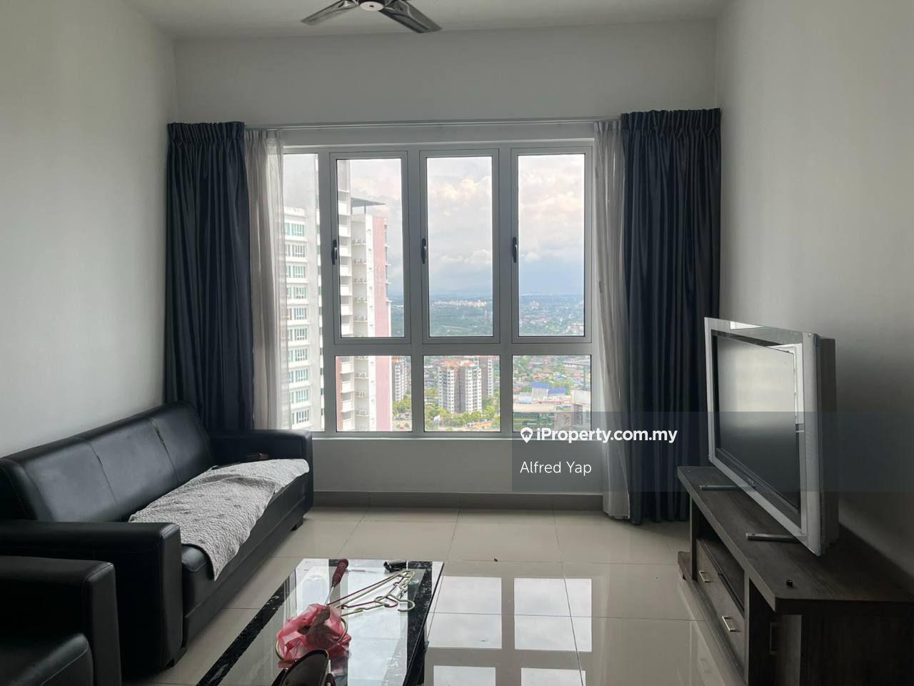 Danga Bay/ Jb Town / near ciq / 689 Sf / 2room1bath / Cityview / Limit
