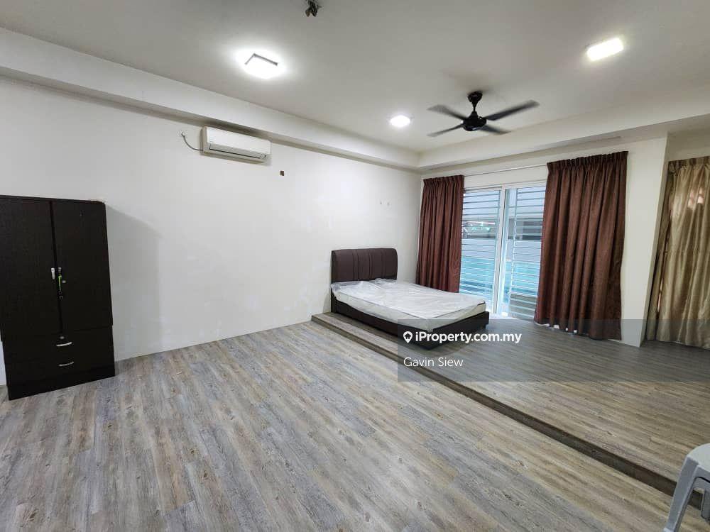 D'Carlton Seaview Residences @ Taman Megah Ria, Masai / Studio