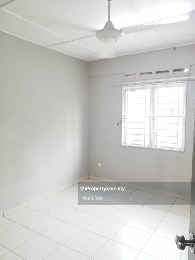 Double Storey Terrace Taman Melaka Baru Batu Berendam