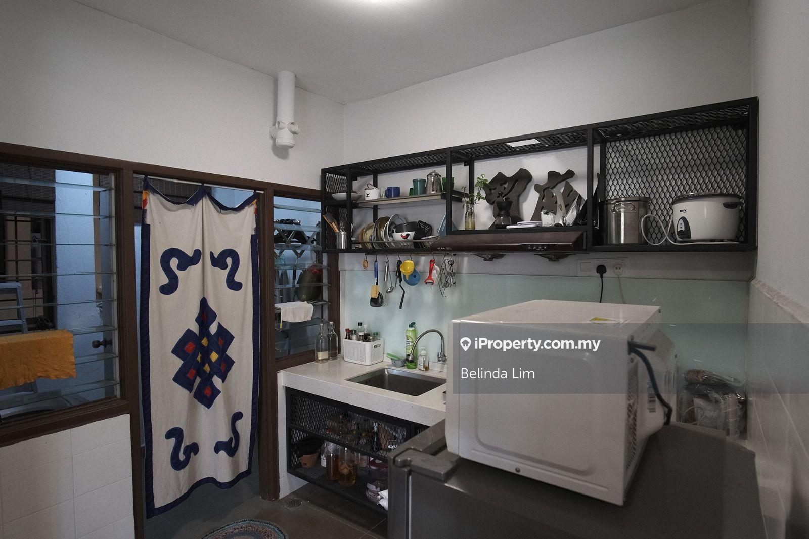 Villa Park Condominium Jalan Cemara Taman Bukit Serdang for sale