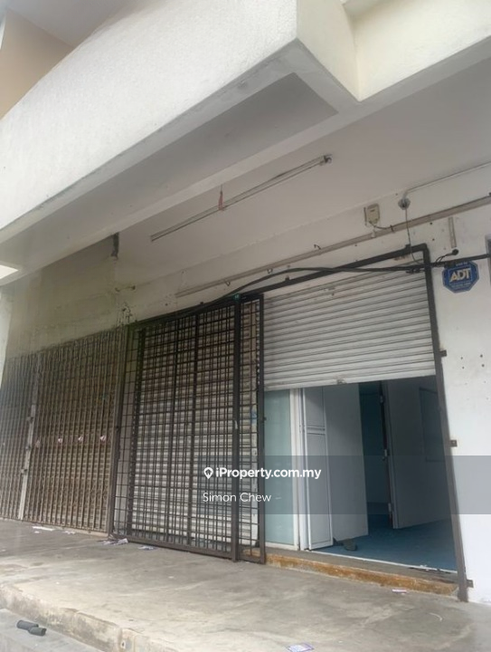 Puchong Bandar puteri 5 Ground Shop Lot For Rent