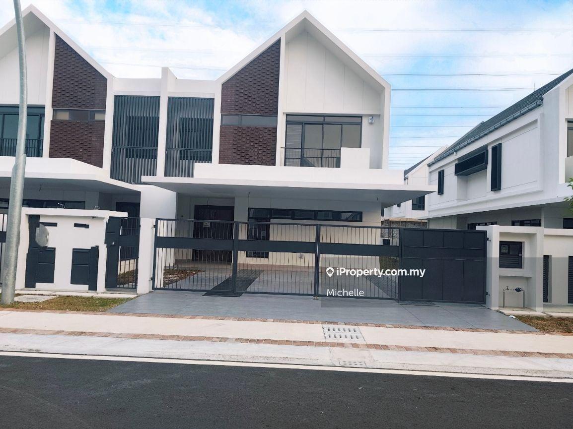40x80 The Eight semi D @ Elmina Green for Rent.