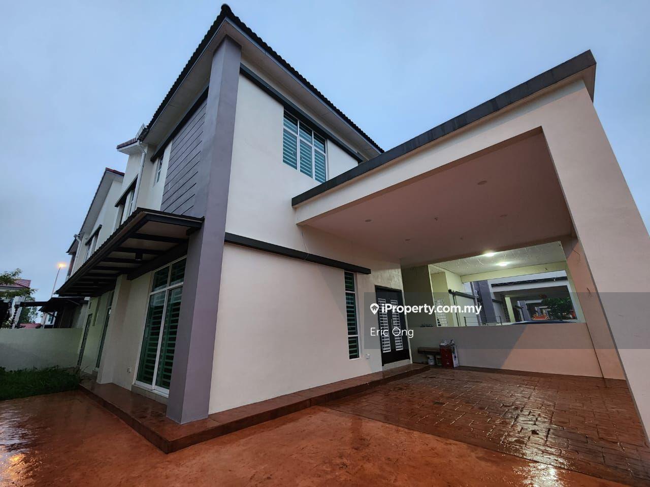 Double Semi-D House