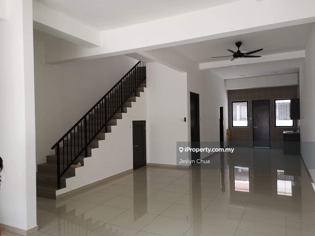 Taman Myra Meranti, Puchong 3 storey link house