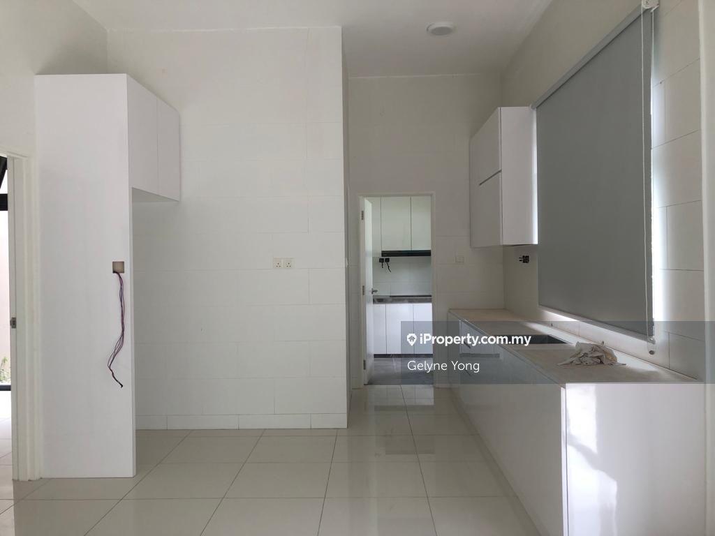 Corner 2 Storey Terrace for rent 