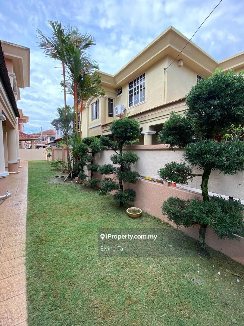 Freehold Semi Detached 2 Storey at Taman Ara Permai Batu Berendam Town