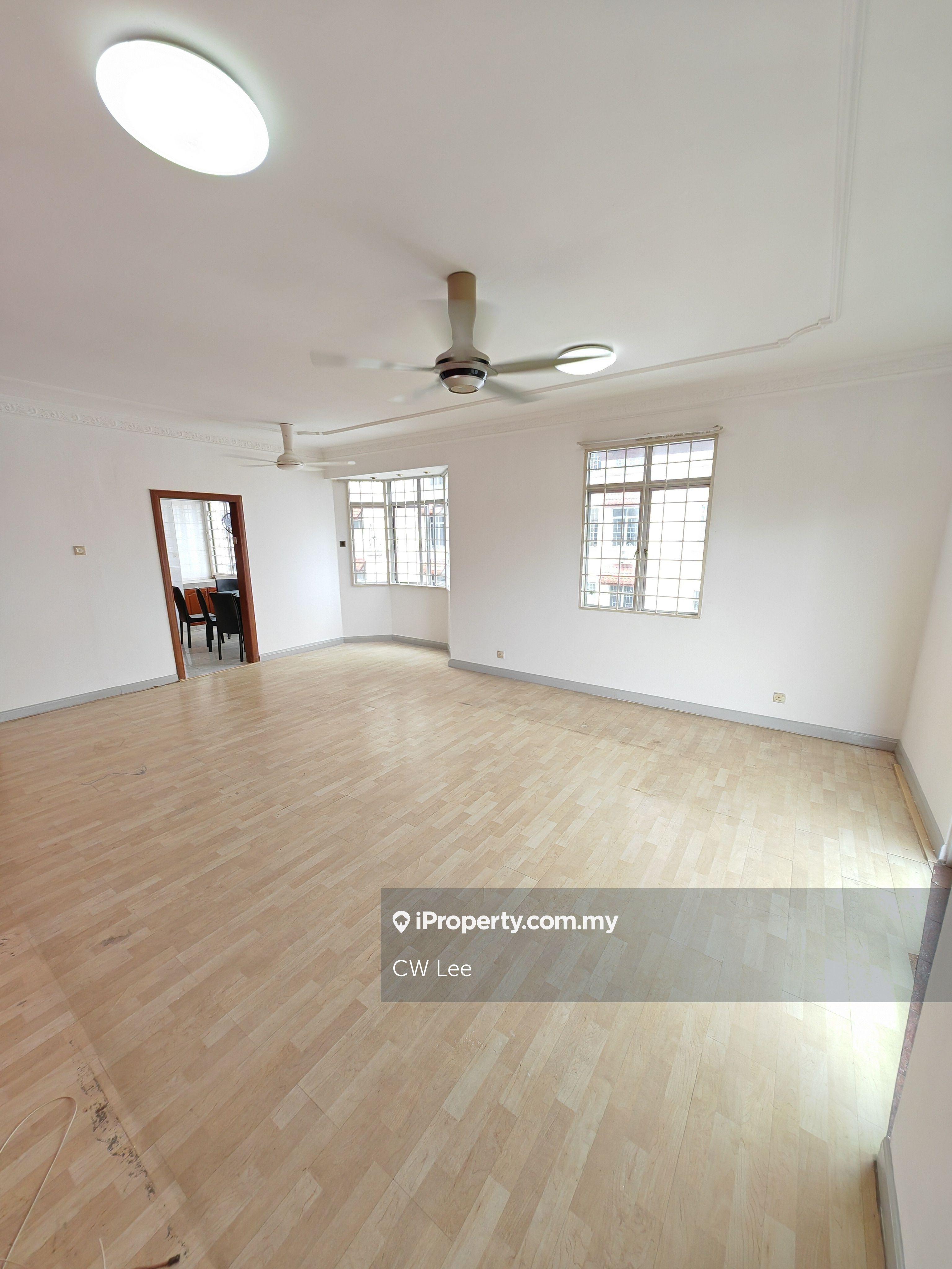 Bukit OUG Condo near Awan Besar LRT For Rent MYR 1,600 Only!! 