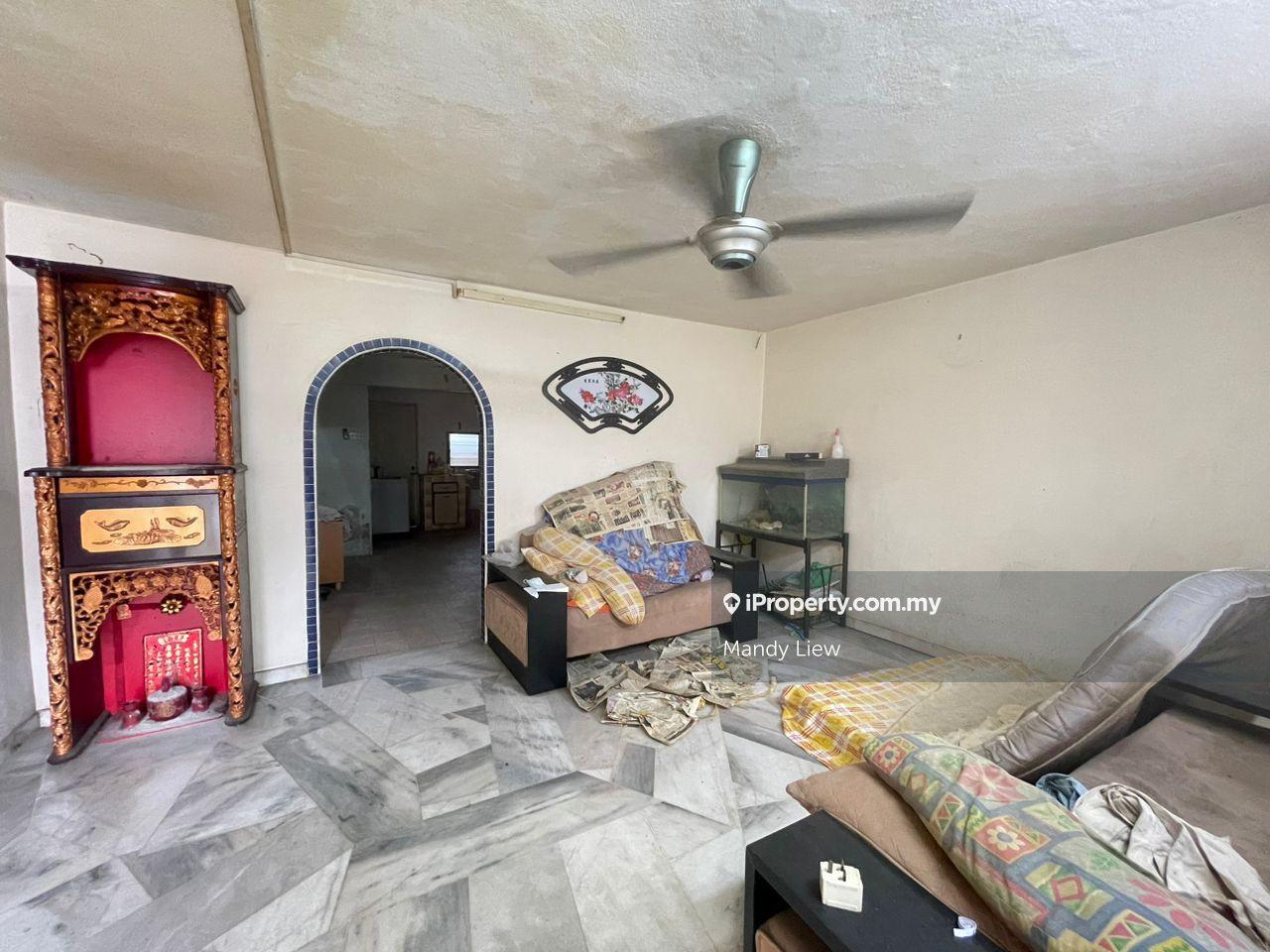 Below Market price, Bandar Menjalara 62b nearby desa park city.