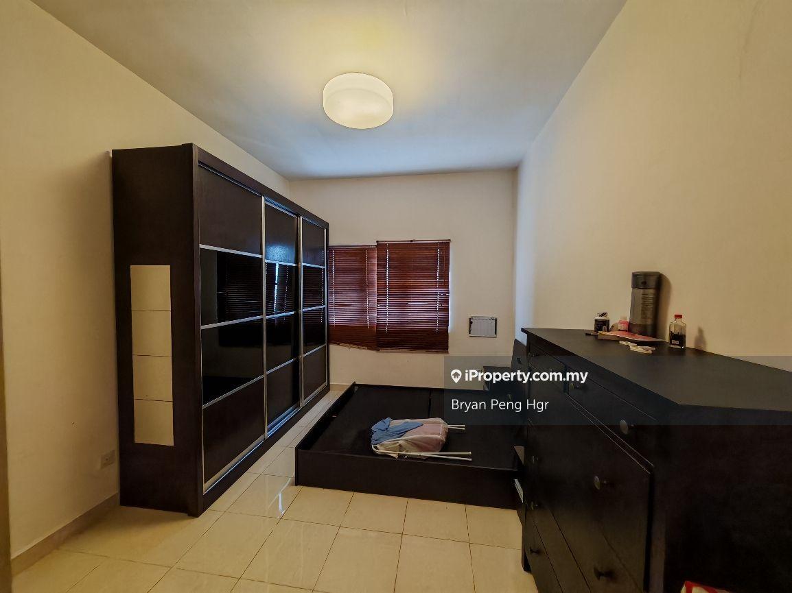 Clean & Facing Pool Unit (Original)