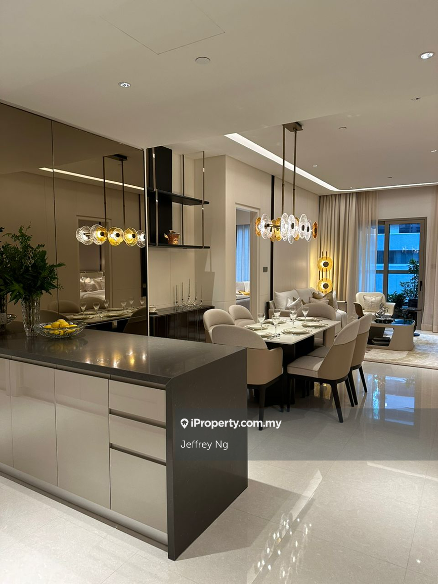 Luxury lifestyle Pavilion Square