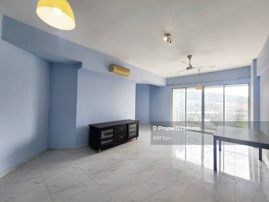 Below Market Value Unit Near LRT