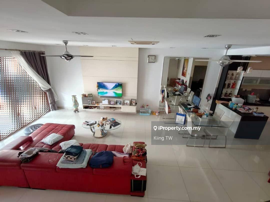 Laman Rimbunan @ Kepong Two and Half Storey House for Sale